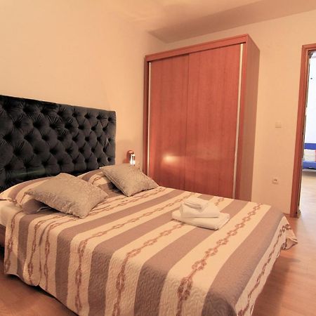 Apartmani Villa Kalinic Njivice Buitenkant foto
