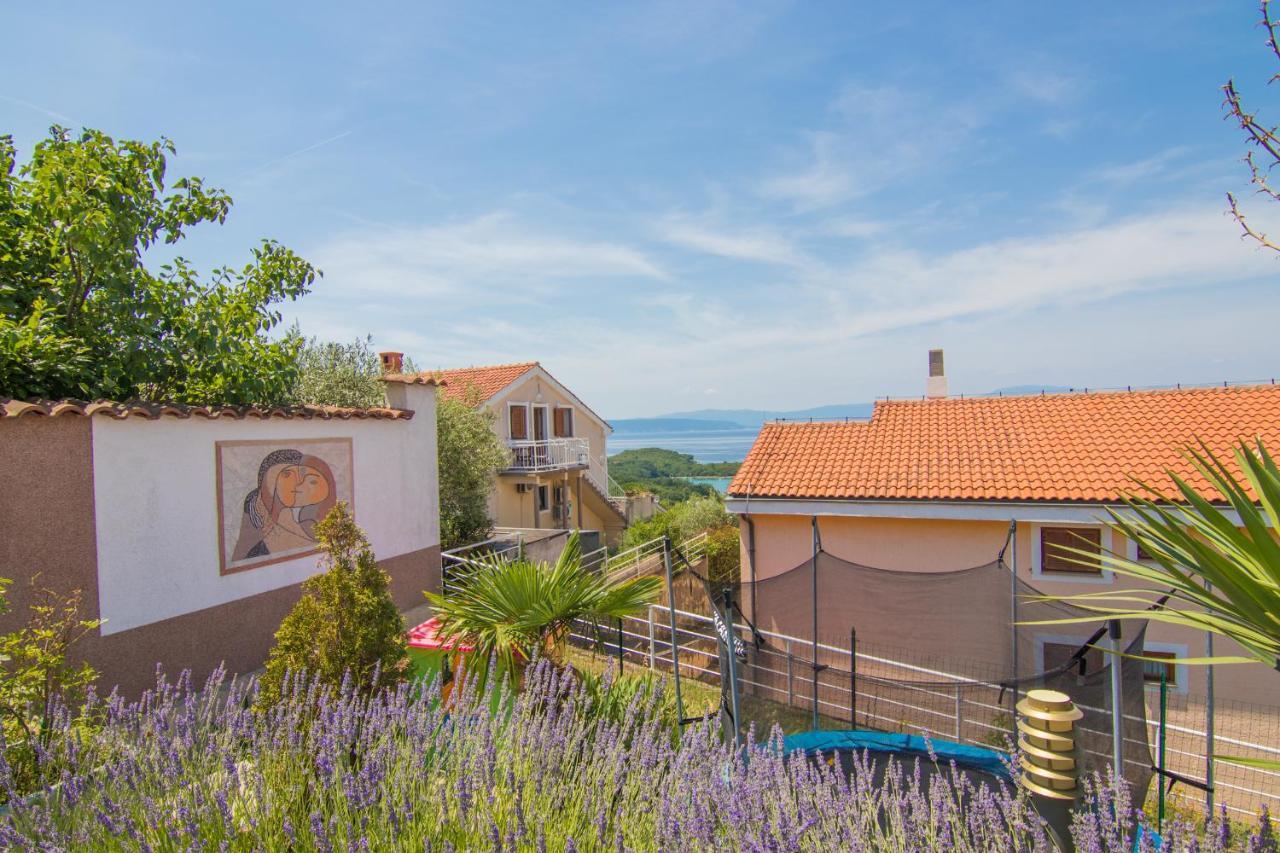 Apartmani Villa Kalinic Njivice Buitenkant foto