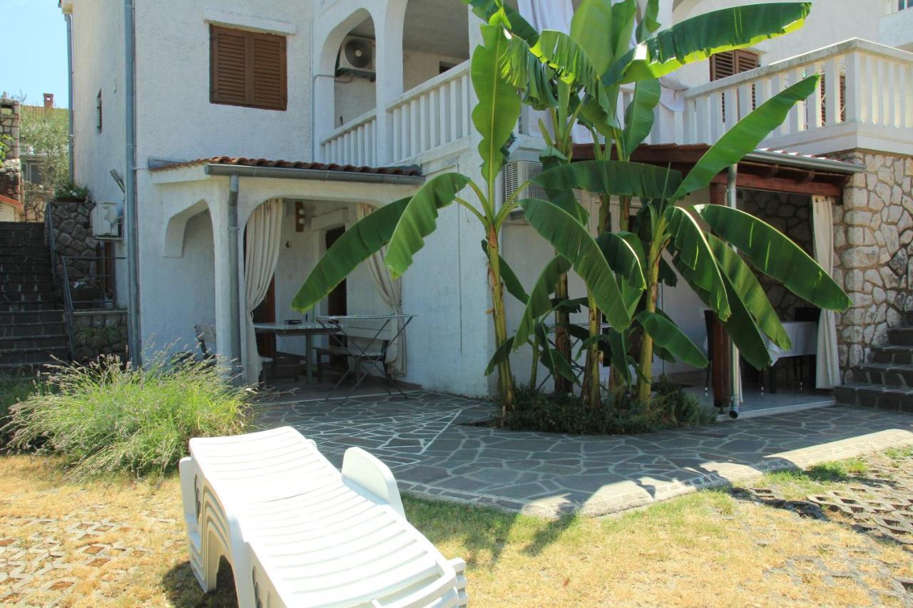 Apartmani Villa Kalinic Njivice Buitenkant foto