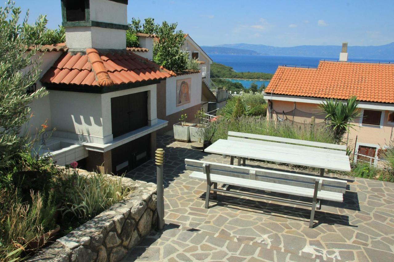 Apartmani Villa Kalinic Njivice Buitenkant foto