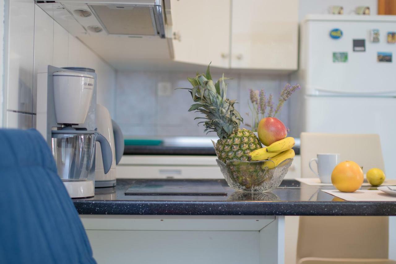 Apartmani Villa Kalinic Njivice Buitenkant foto